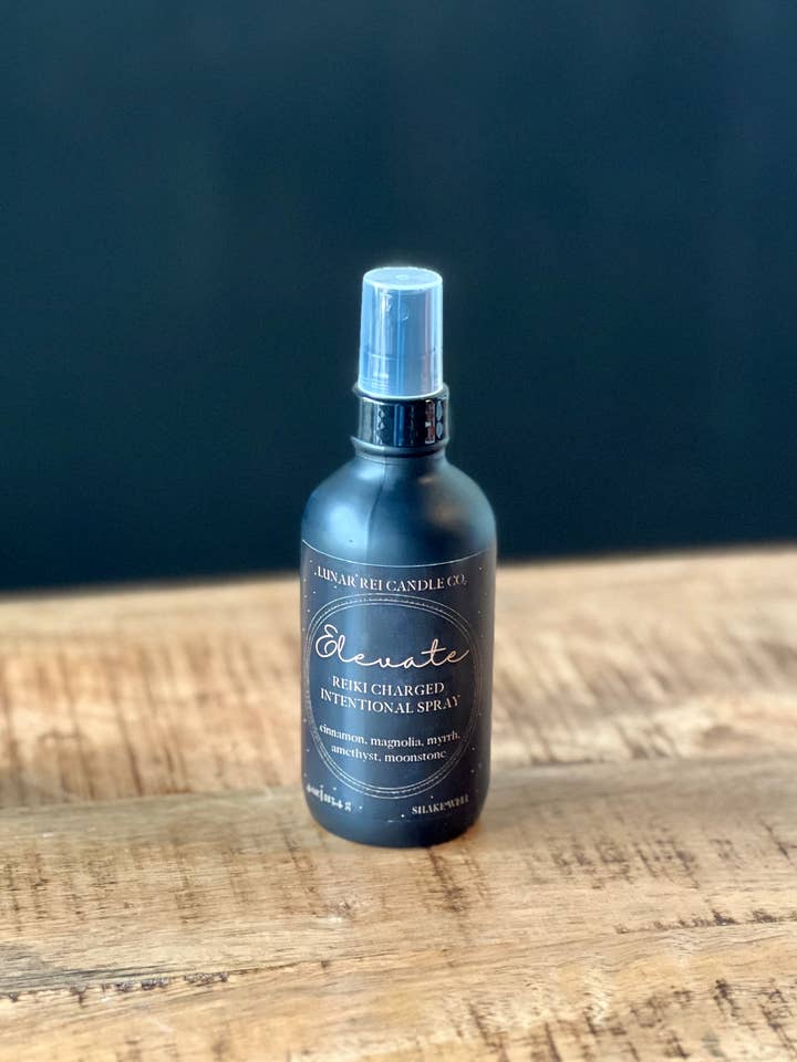 Spray intentionnel pour la vente par Lunar Rei Candle Co.