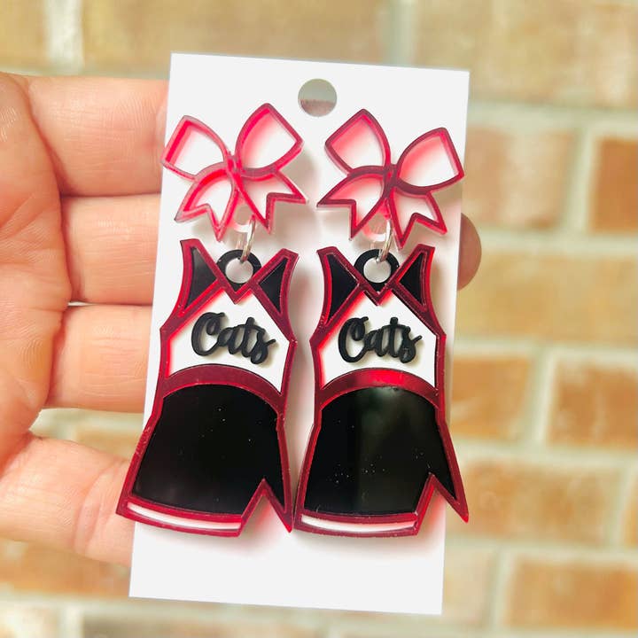 Gatti per la vendita all'ingrosso da parte di D and M’s Enterprise, LLC