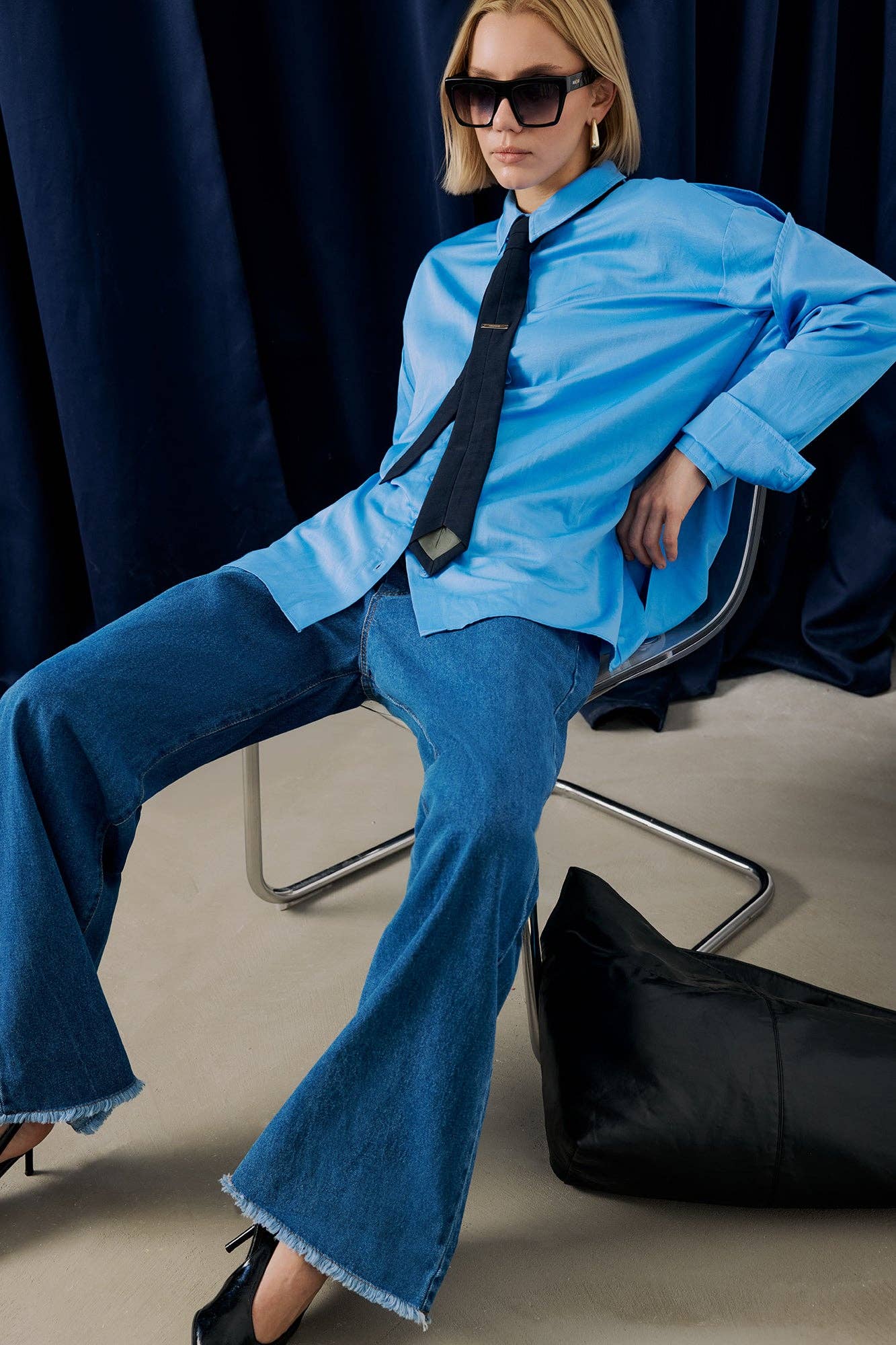 Blue Wide-Leg Frayed Hem Elastic Waist Denim Trousers for wholesale on Faire1