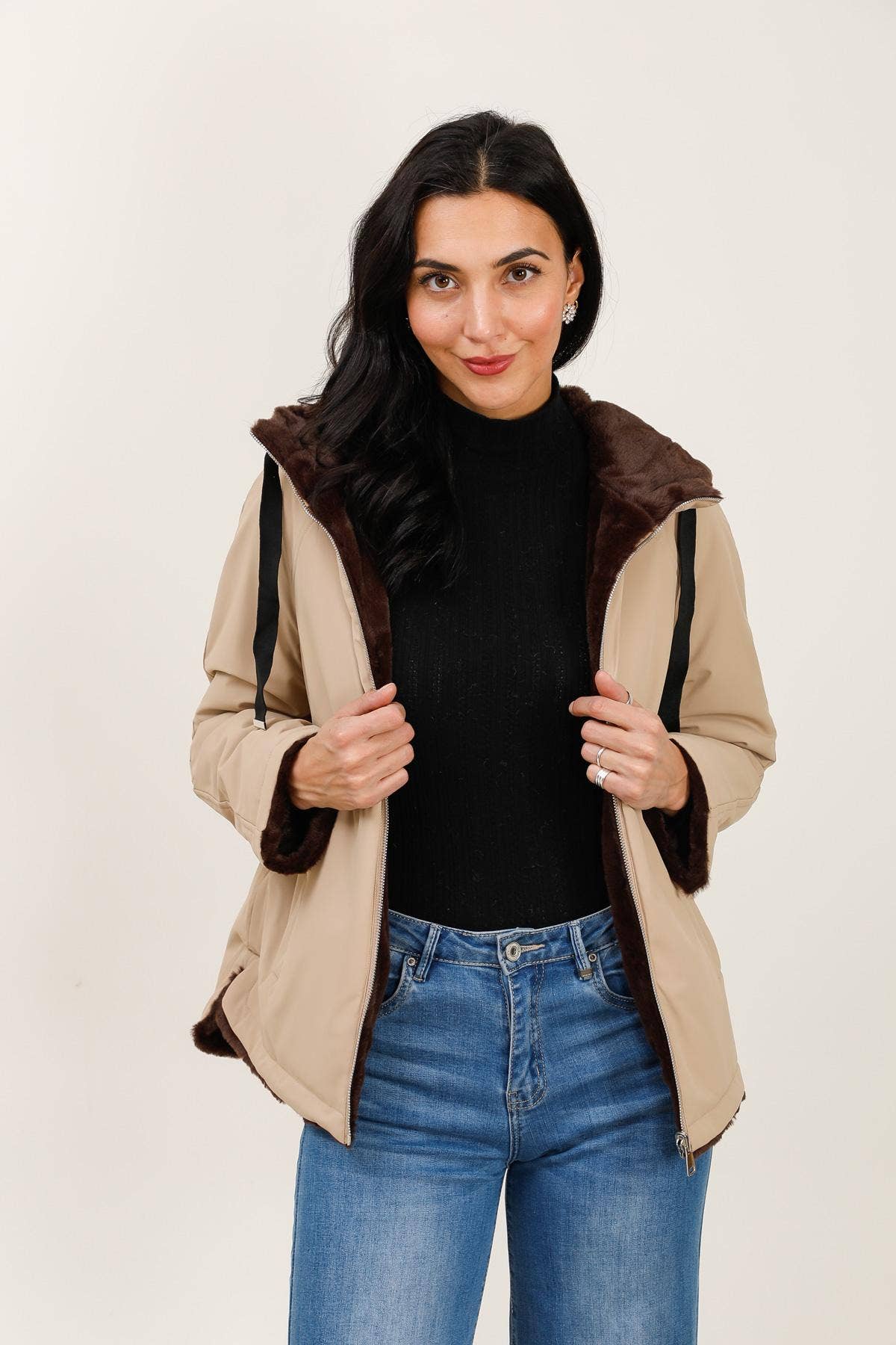 Attrait Paris - Wholesale Parka - Women's - Short hooded parka, reversible fur19