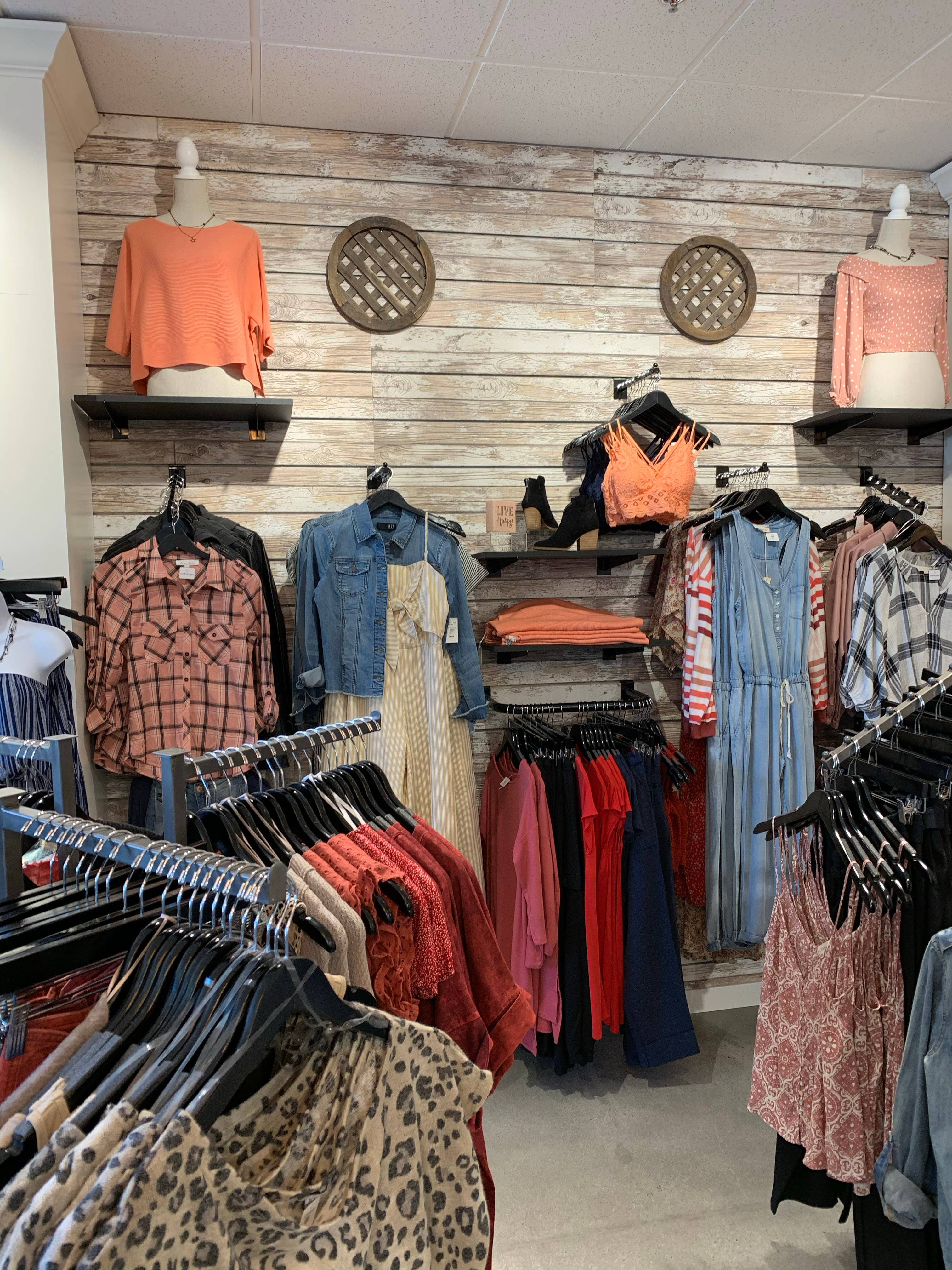 Ninth & Vine - Wholesale Decorative Panel - Slatwall - Old Paint (Set of two 24" H X 48" L Panels)12