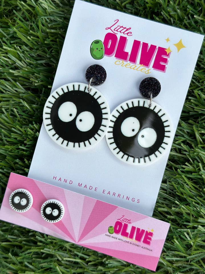 Pendientes de anime con diseño de Studio Ghibli Soot Sprites para venta al por mayor de Little Olive Creates