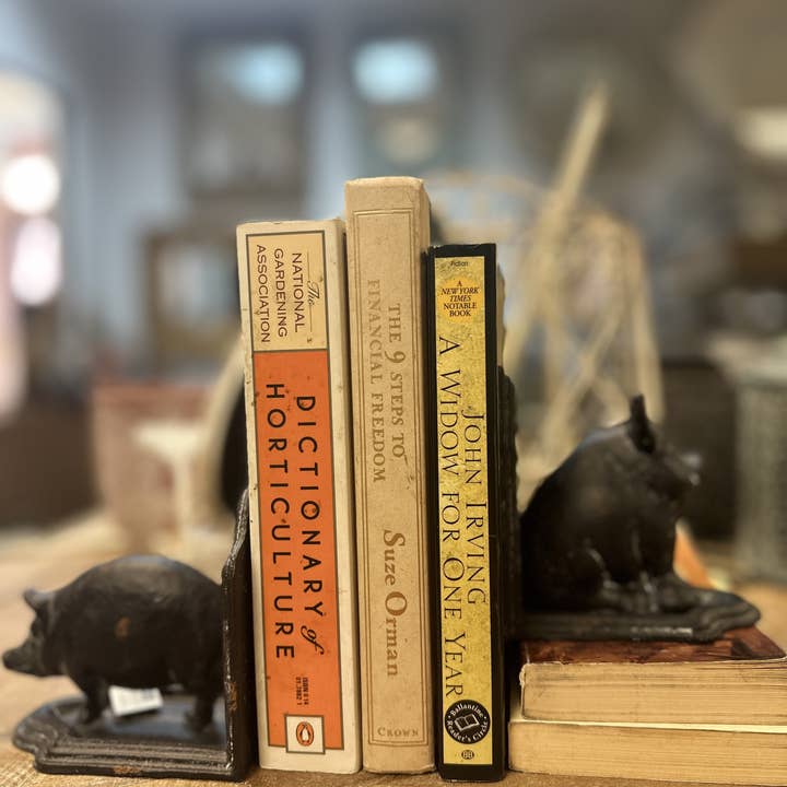 Vagabond Vintage - Wholesale Bookend - Cast Iron Pig Bookend in Black Rustic Finish-Set 22