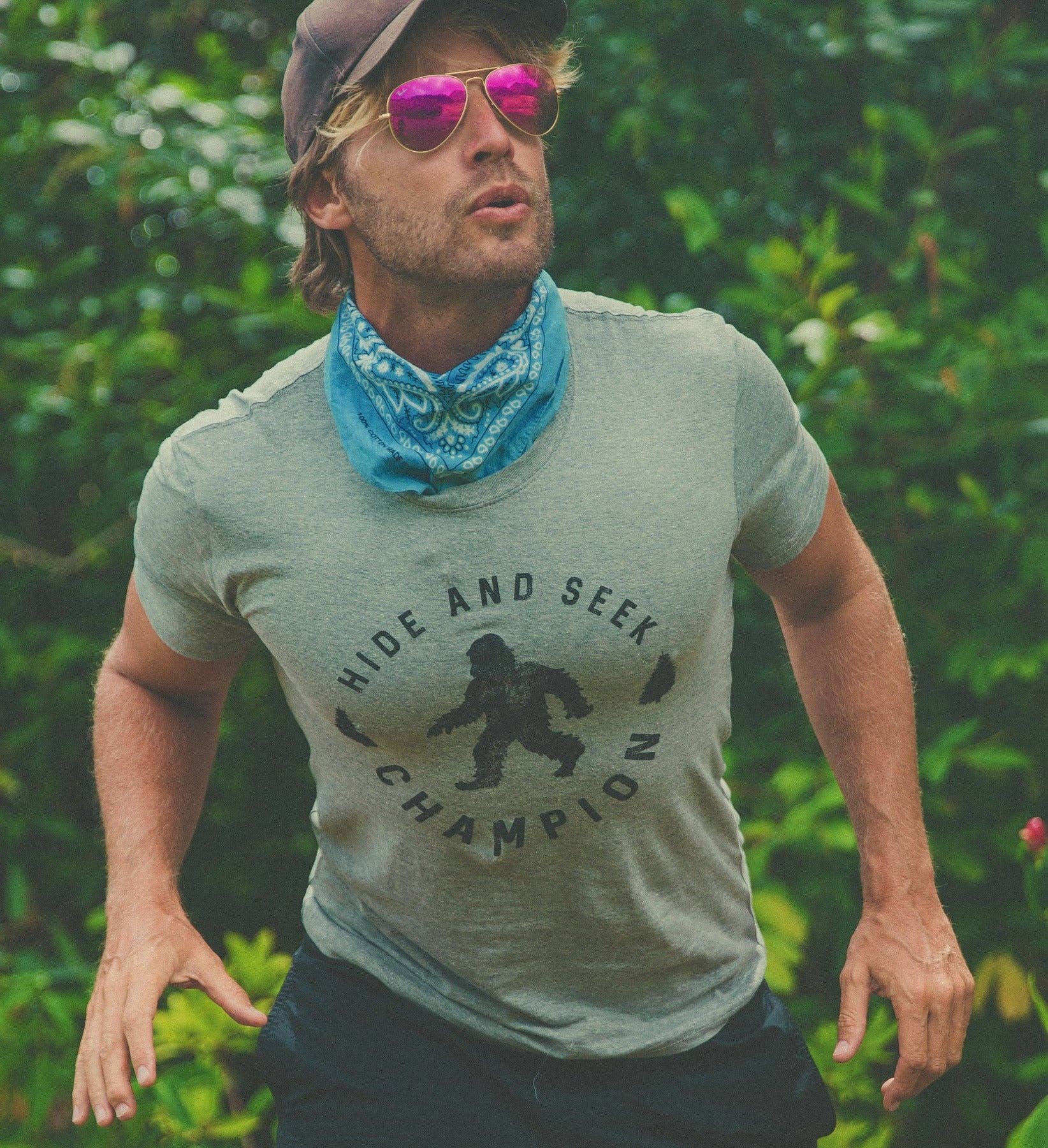 Crazy Dog T-Shirts - Wholesale Screen Printed T-Shirt - Men's - Hide And Seek Champion Graphic T-shirt Funny Bigfoot Tee1