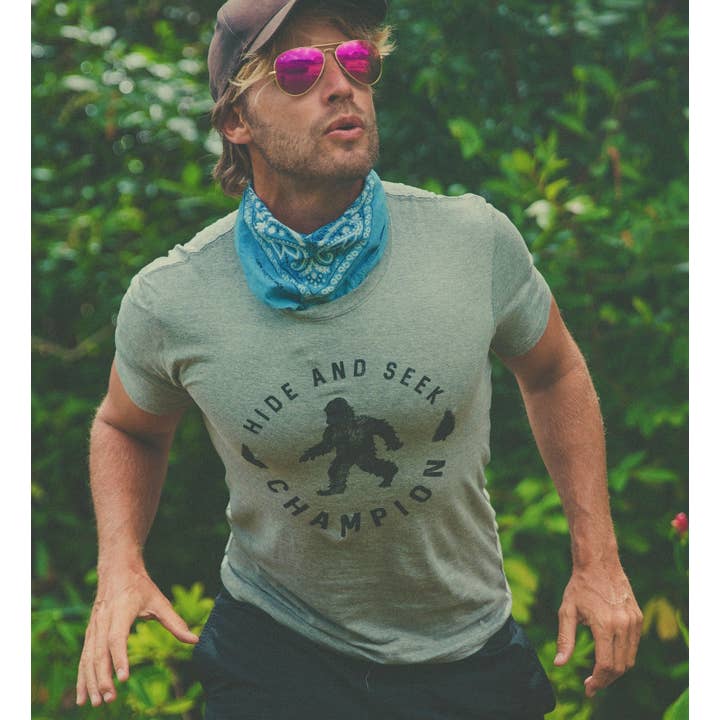 Crazy Dog T-Shirts - Wholesale Screen Printed T-Shirt - Men's - Hide And Seek Champion Graphic T-shirt Funny Bigfoot Tee1