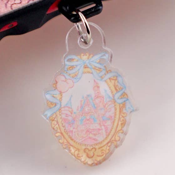 Furever Booked - Vente Breloques/médailles personnalisées - Charme Kindle Rêves de Château0