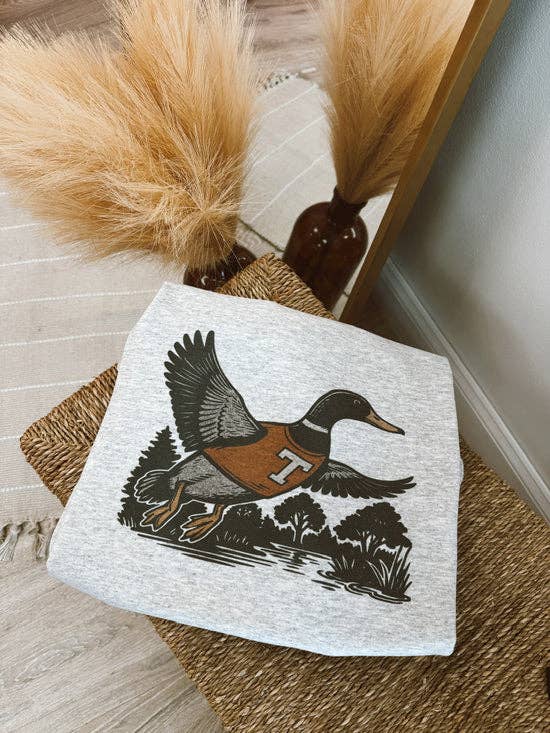 Vintage TN Mallard Crewneck for wholesale by BTB Wholesale