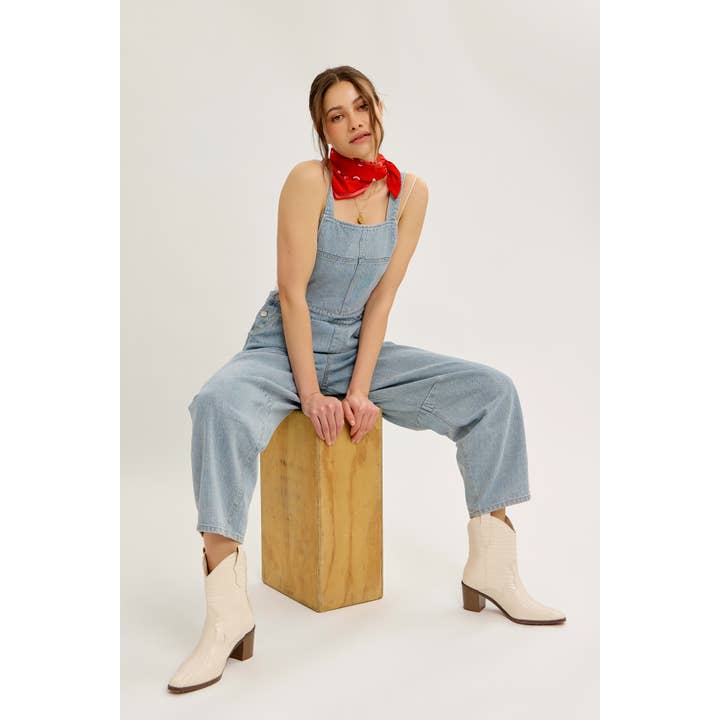 Salopette in denim chiaro con tasche per la vendita all'ingrosso da parte di idem ditto