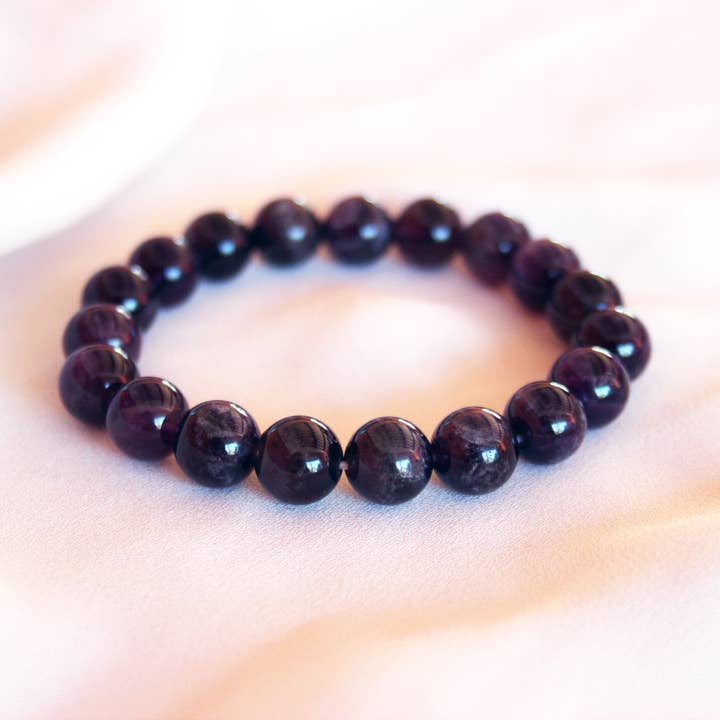 BRACELET AMÉTHYSTE - Harmonie / Introspection pour la vente par Mademoiselle Moana