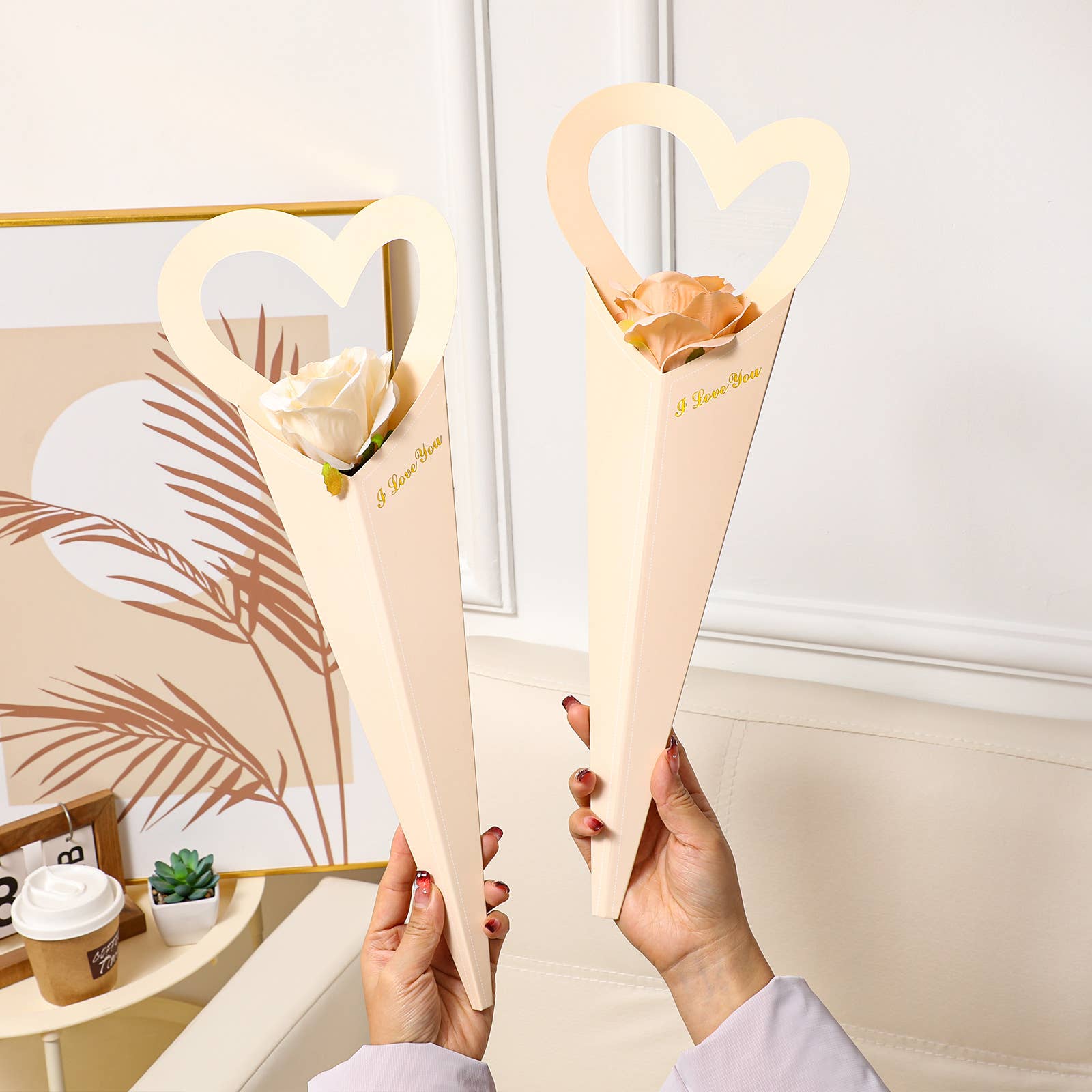 ByHome – wholesale Gift bag – 3 Colors LOVE Heart Flower Bouquet Paper Sleeve4