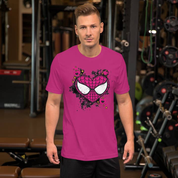 T-shirt unisexe Heart Spidey pour la vente par SUNFLOWER DREAMS BOUTIQUE