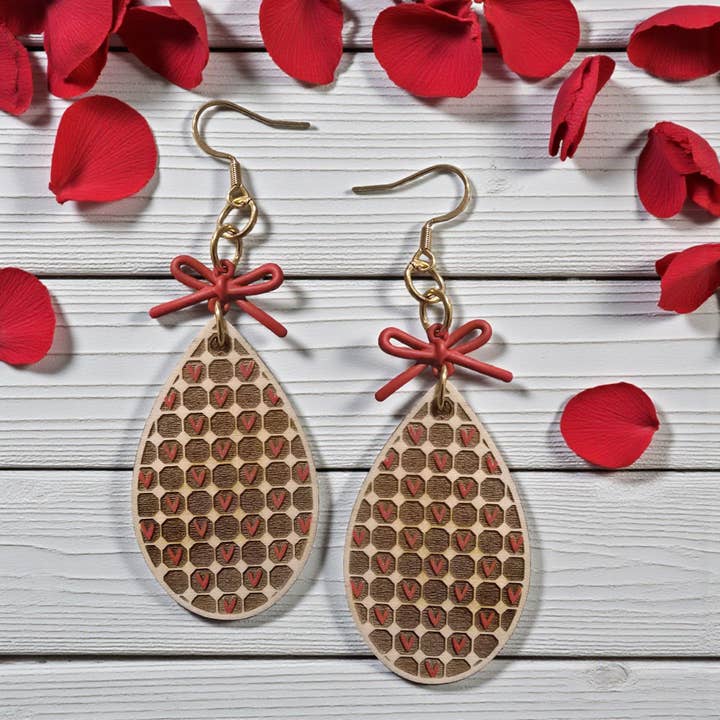 KARO-HERZEN | Hängeohrringe für den Großhandel von Sadie J. & Co.