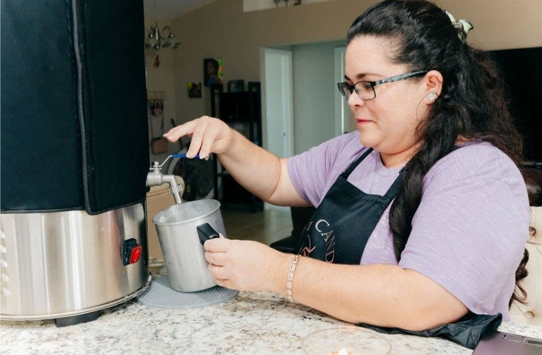 Hooties Candles and Things - Wholesale Jar/Filled Candle - Caribbean Island Candle4