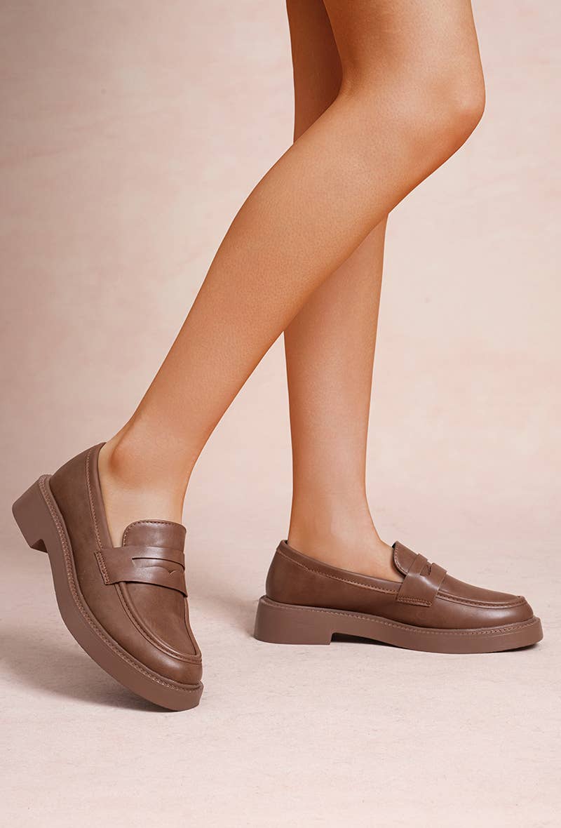 LADY GLORY - Wholesale Loafers - Women's - Sleek platform sole loafers – Minimal & modern look3