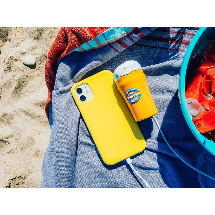 L10 Brands - Wholesale Portable Charger - Summer fun! Moji 4500 mAh Fast Charger - Beer