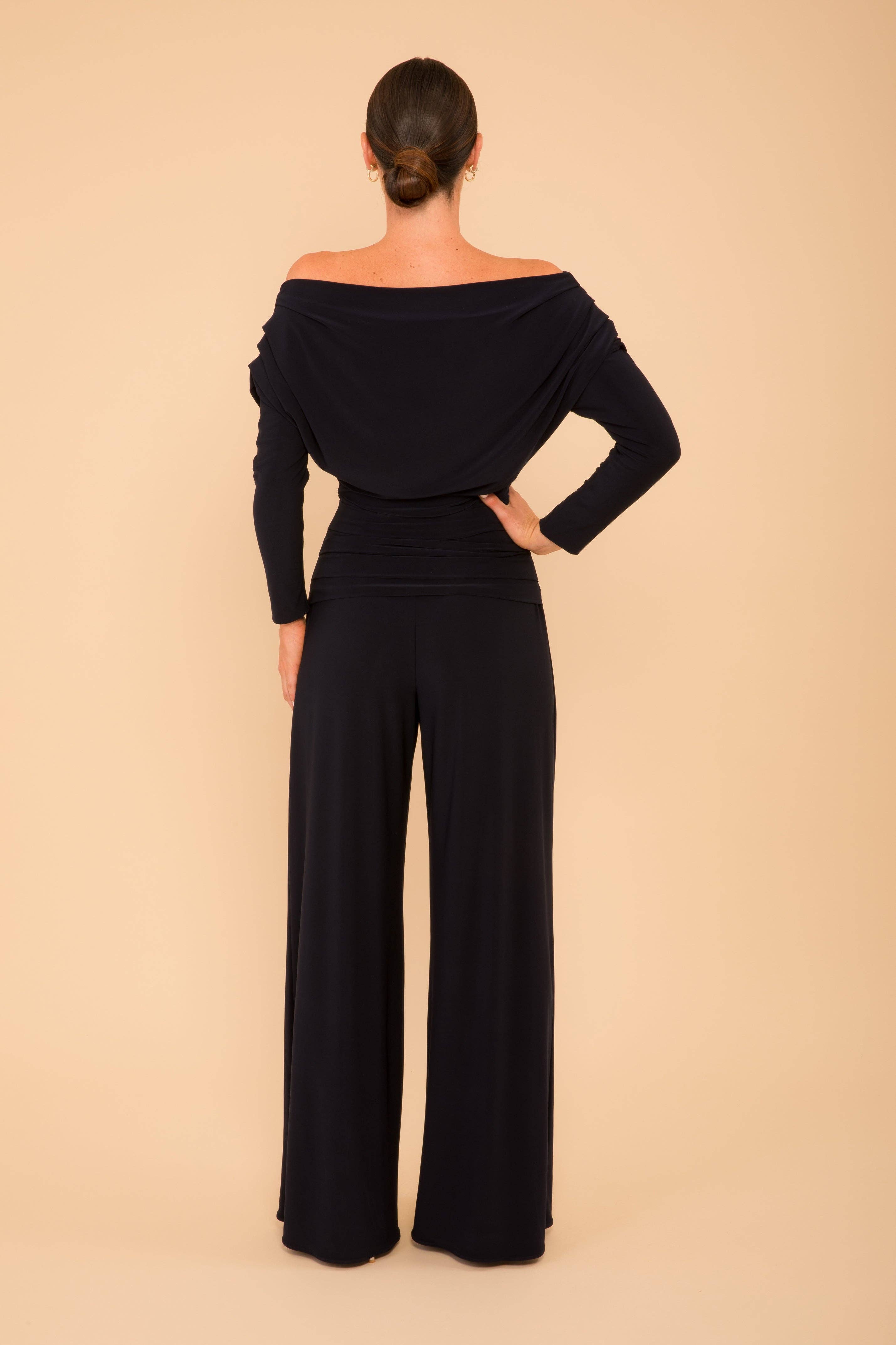 Atom Label – Großhandel Jumpsuit – Damen – STOCK Carbon Overall mit Ärmeln in Marineblau3