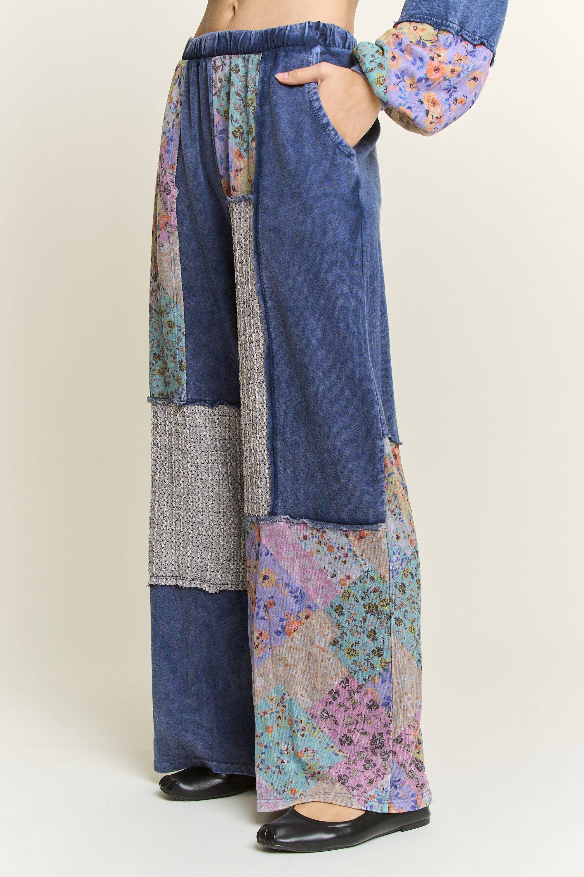 J.Her - Wholesale Pants - Women's - Mineral Washed Floral WaveKnit Jacquard Boho Pants HP610628