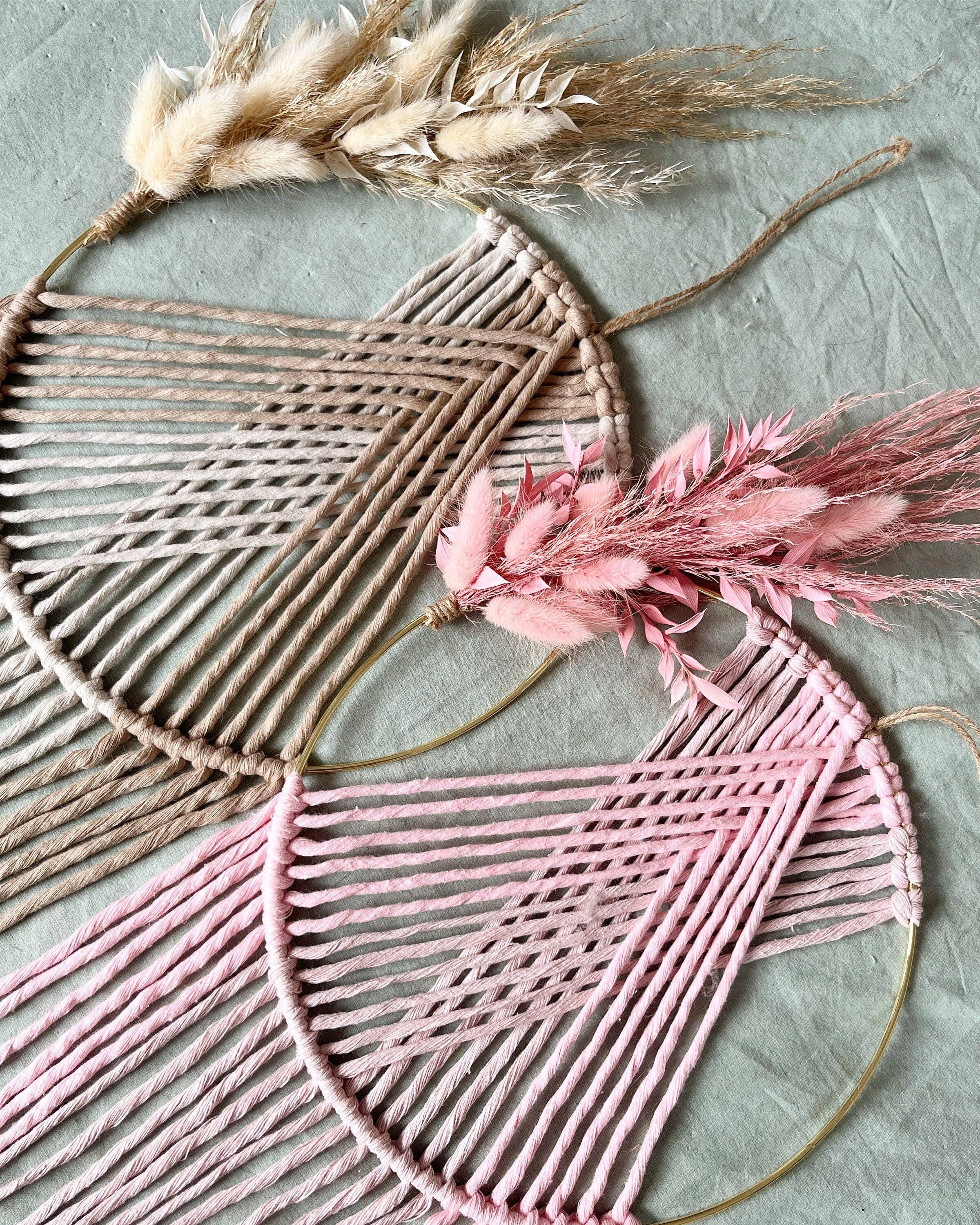 Neon Knotz - Vendita all'ingrosso Nappa decorativa/decorazione murali - Ghirlanda di fiori secchi/macramè da appendere alla parete1