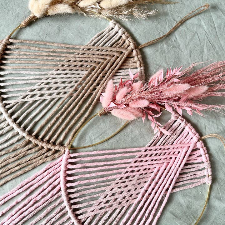 Neon Knotz - Vendita all'ingrosso Nappa decorativa/decorazione murali - Ghirlanda di fiori secchi/macramè da appendere alla parete1