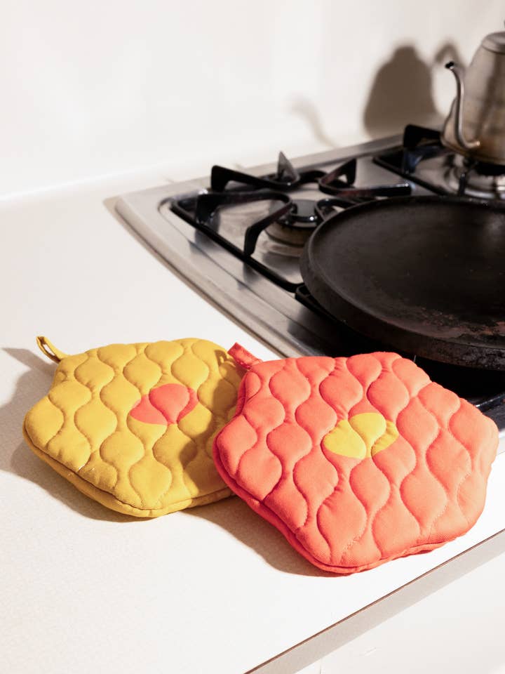 Fiesta blomsterpotteholdere (sæt med 2) - rød og gul for engroshandel hos El Arroyo