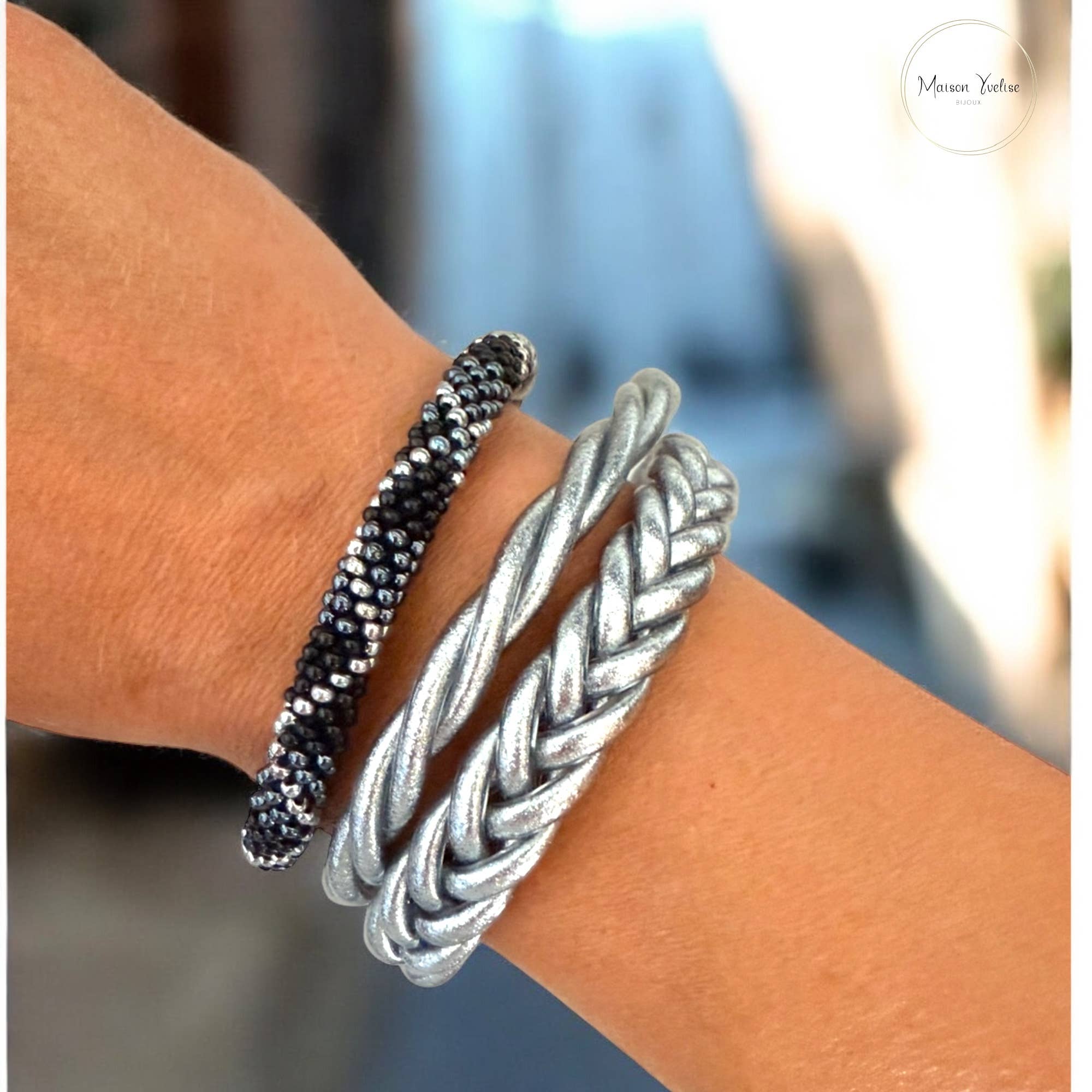 Maison Yvelise - Wholesale Beaded Bracelet - Nepalese Black and Silver Gray Bracelet3