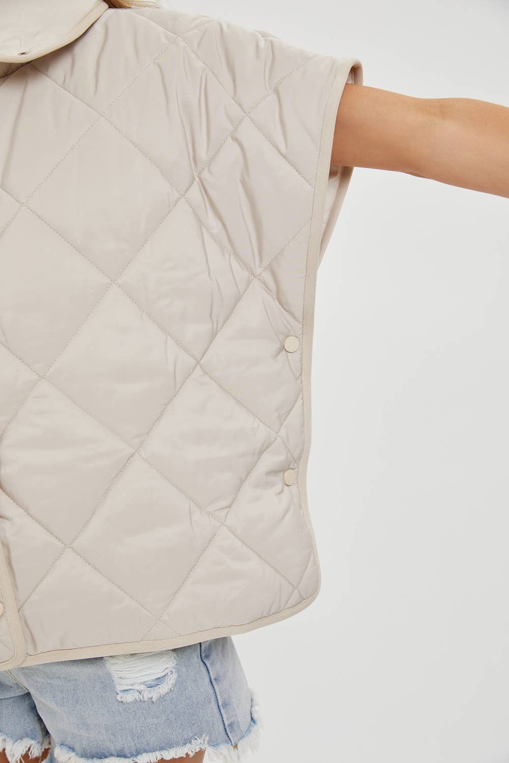 Sweet Lovely by Jen - Wholesale Outerwear Vest - Women's - QUILTED  PADDED VEST OUTERWEAR 24