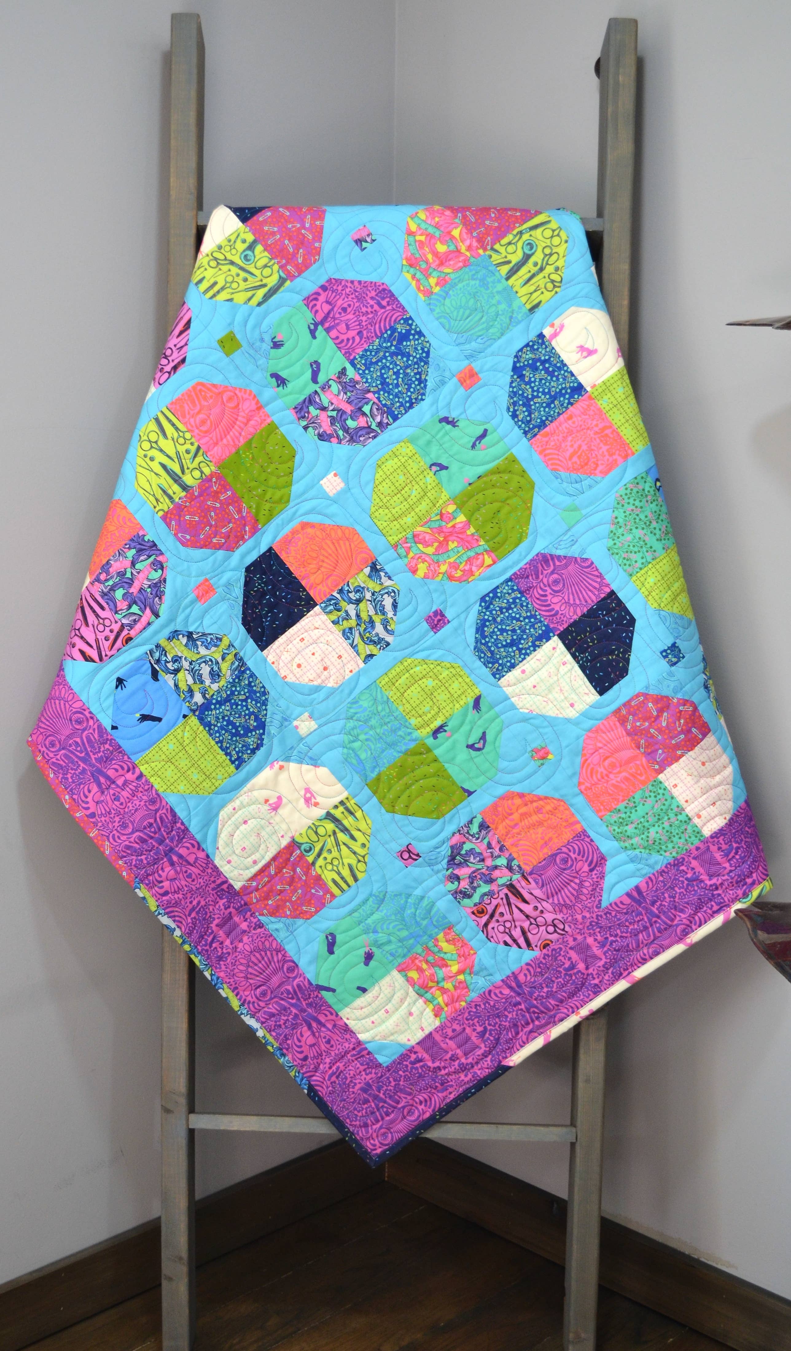 Purple Daisy Quilt Designs - Wholesale Quilt - Patricia Quilt Pattern2