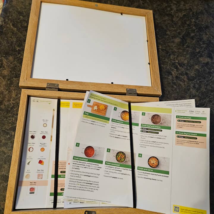 Witty Words - Cards and Wall Art - Wholesale Picture Frame - 4 in 1 Gnome & DIY Display with Storage - Frame Set21