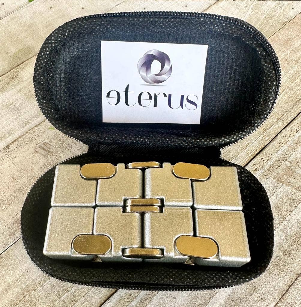 eterus – wholesale Fidget Toy - Barn – Metallic oändlighetskub för stresslindring5