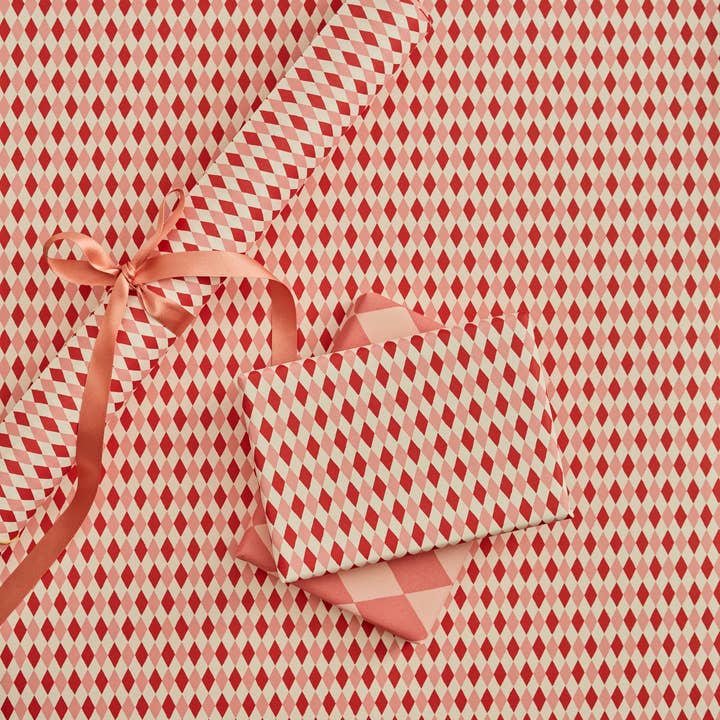 Heather Evelyn – wholesale Flat wrap – Alt diamonds Gift Wrap Pink
