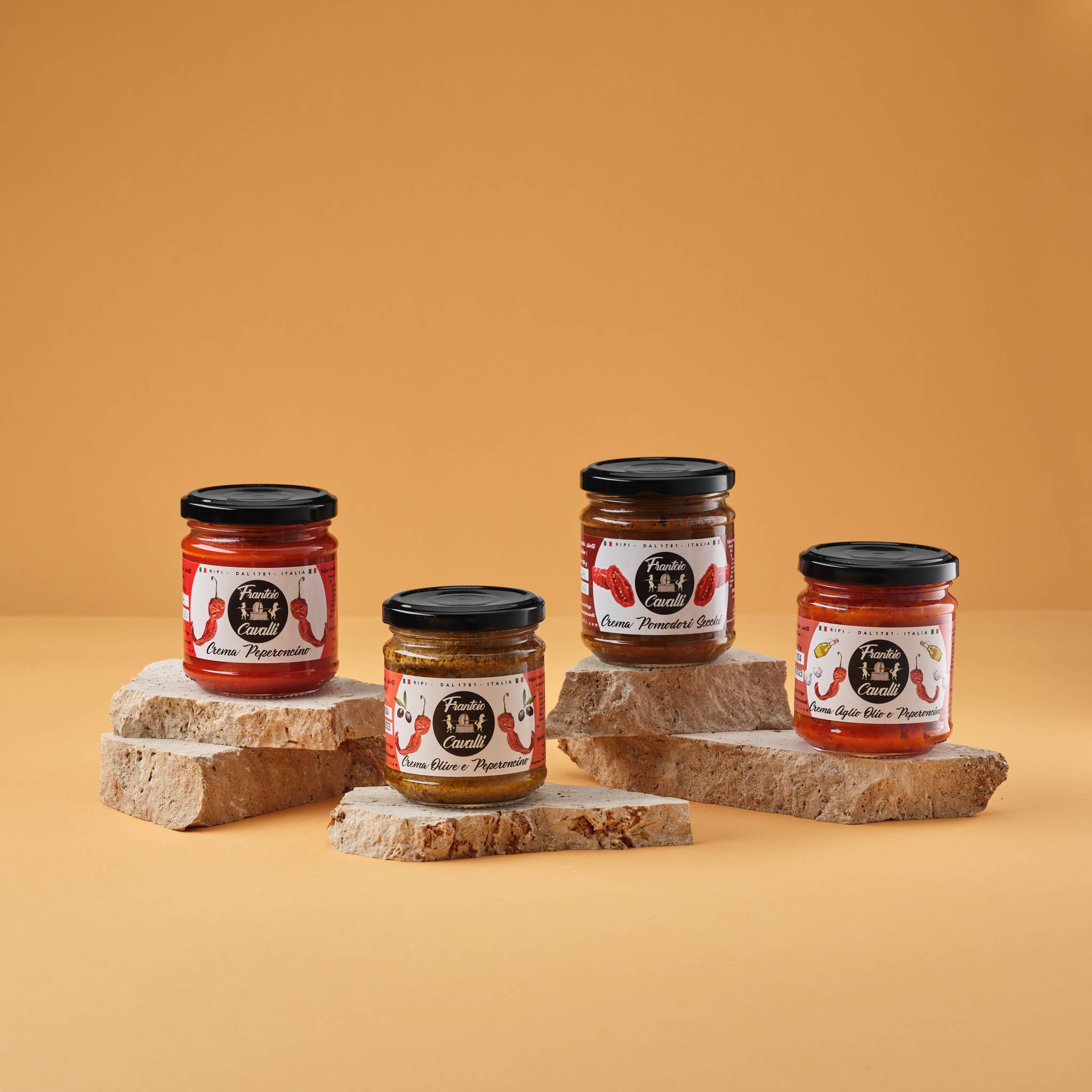 Frantoio Cavalli - Wholesale Hot Sauce - Olio di Aglio e Peperoncini Nereidi2