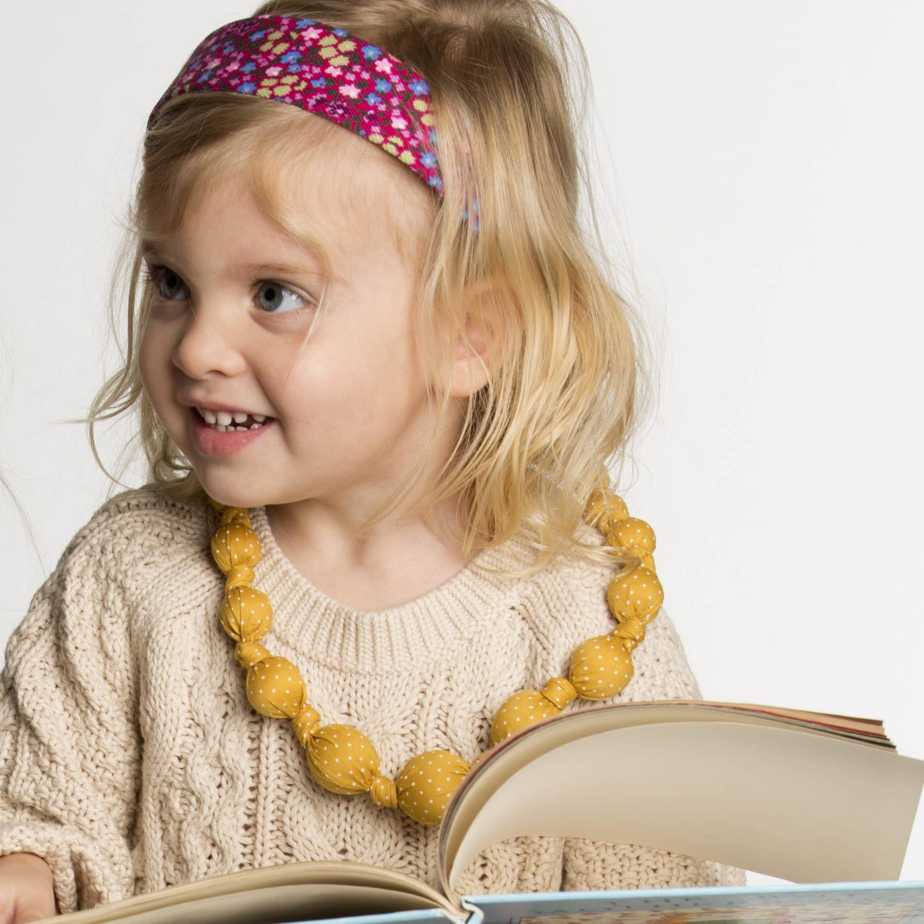 Peppercorn Kids – Großhandel Halskette – Kinder – Stoffkette mit Perlen für Mädchen — Origami — Orange3