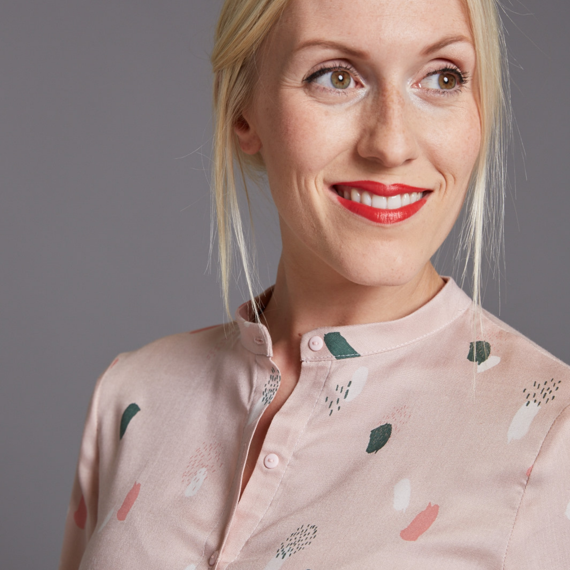 The Avid Seamstress LTD - Wholesale Craft Sewing Kit - The Blouse Sewing Pattern1