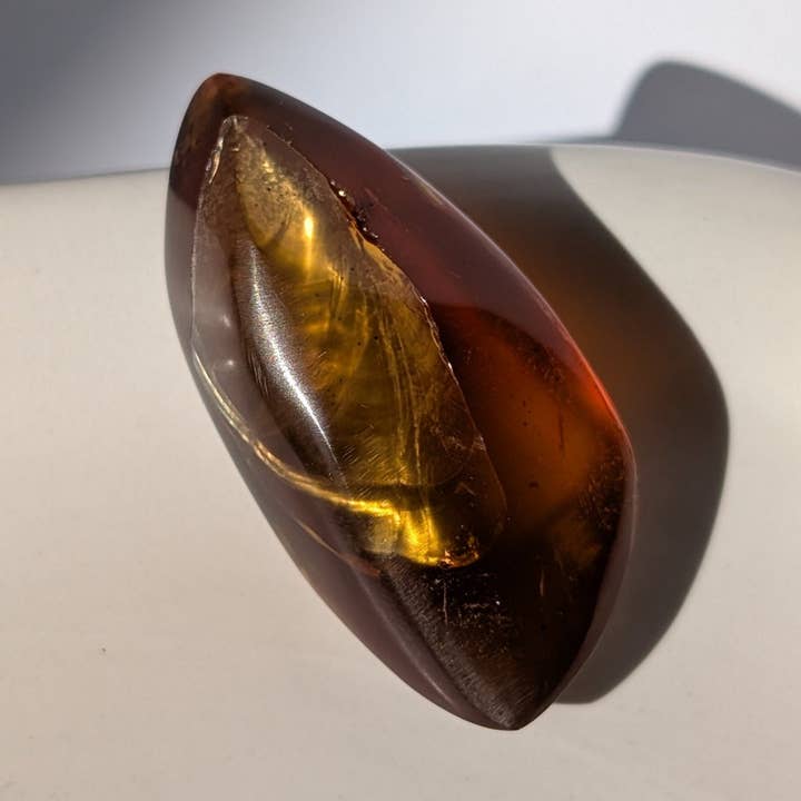 Ambre bicolore "Flamme du passé" (6,25g) | Protection & Créativité pour la vente par Temple of desire