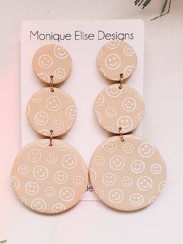 Dangles Smiley pour la vente par Monique Elise Designs