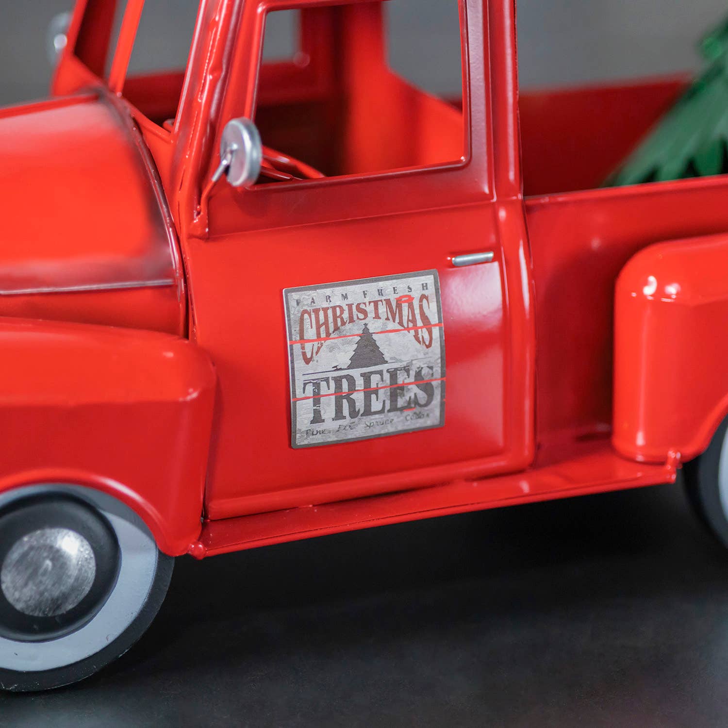 Zaer Ltd. International - Wholesale Christmas Decoration - Multi-Seasonal Iron Pickup Truck Glossy Red7