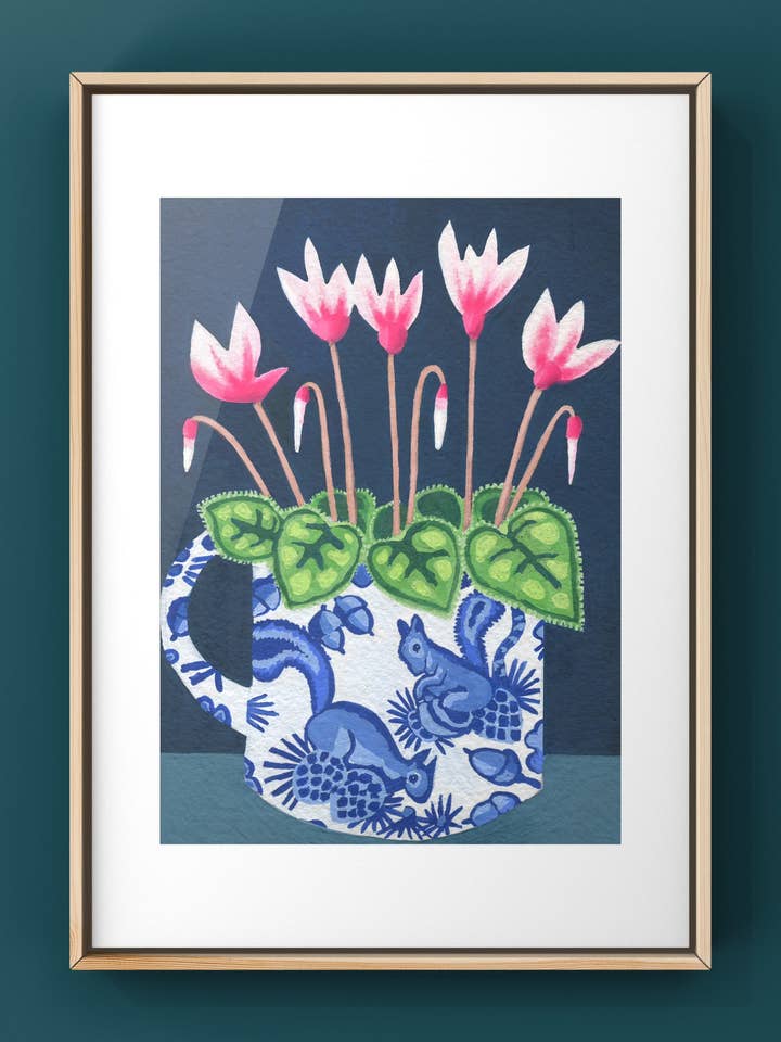 Cyclamen en forme de coupe en écureuil, imprimé par Susie Hamilton pour la vente par Susie Hamilton Art