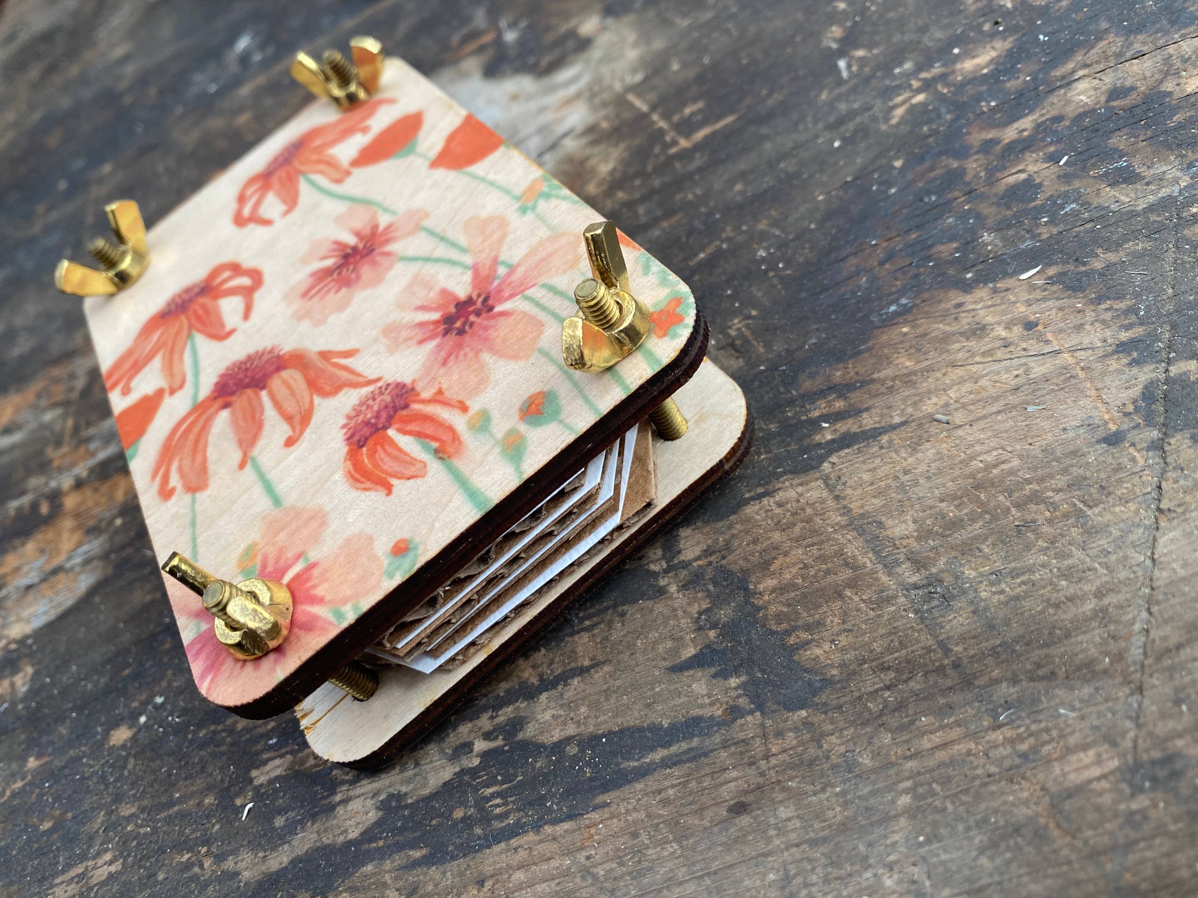 Holly Hills Lane – Engroshandel DIY-hobbysæt – Blomstpresser-sæt – Perfekt gave til haveentusiaster og blomsterelskere13