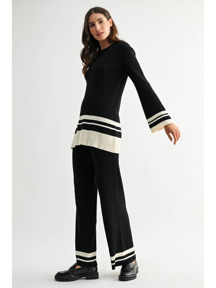 STRIBET SORT OG HVIDT TO-DELT STRIKSÆT for engroshandel hos Camellia