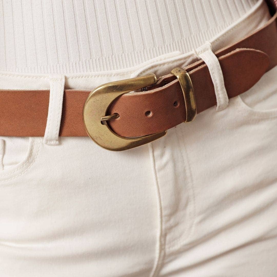 Amsterdam Heritage Leather Belts, Bags, Jackets & Apparel - Vente Ceinture – femme - FABRIQUÉ SUR COMMANDE Annie | Ceinture fine en cuir avec boucle dorée pour femme17