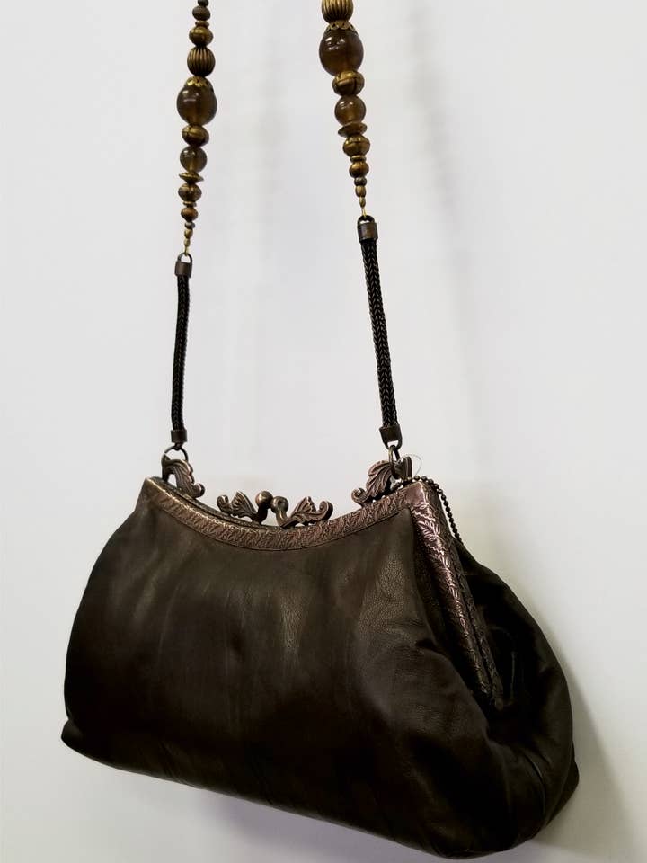 LEATHER VINTAGE #31007 BLK BROWN for wholesale by Ricki designs