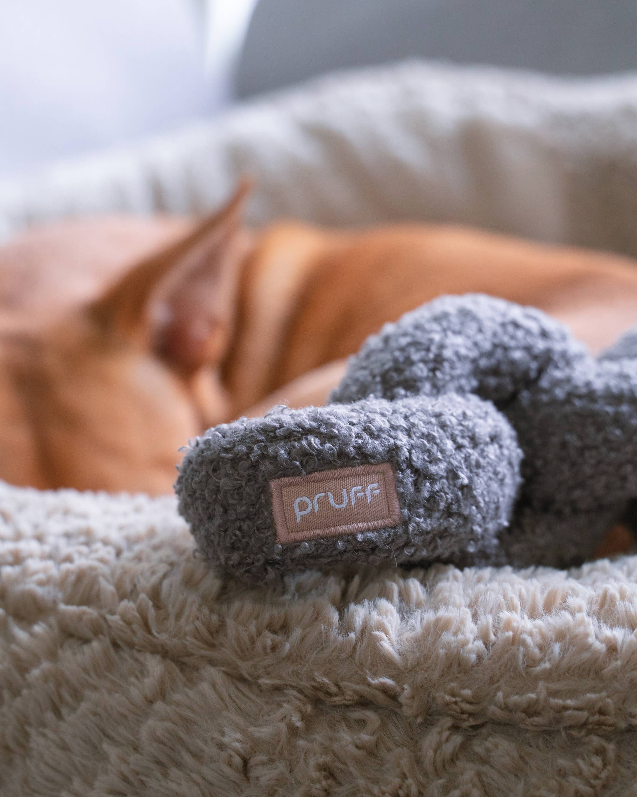 Pruff Pets - Venta al por mayor Peluche - Perros - Juguete de Peluche con Vínculos de Bouclé3