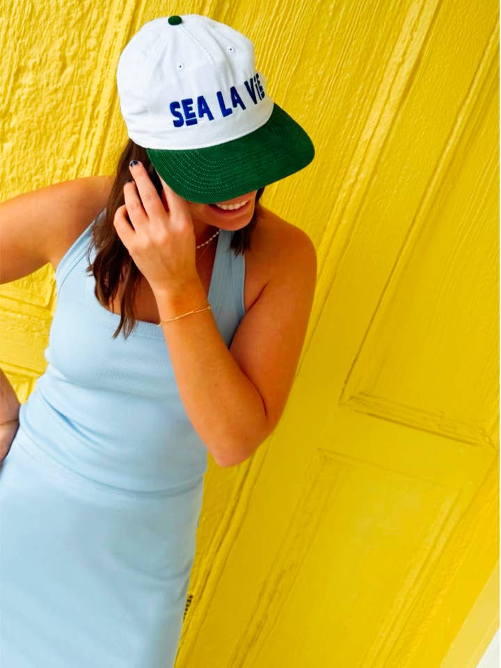 Chapeau en velours côtelé brodé SEA LA VIE pour la vente par Cabana Club California