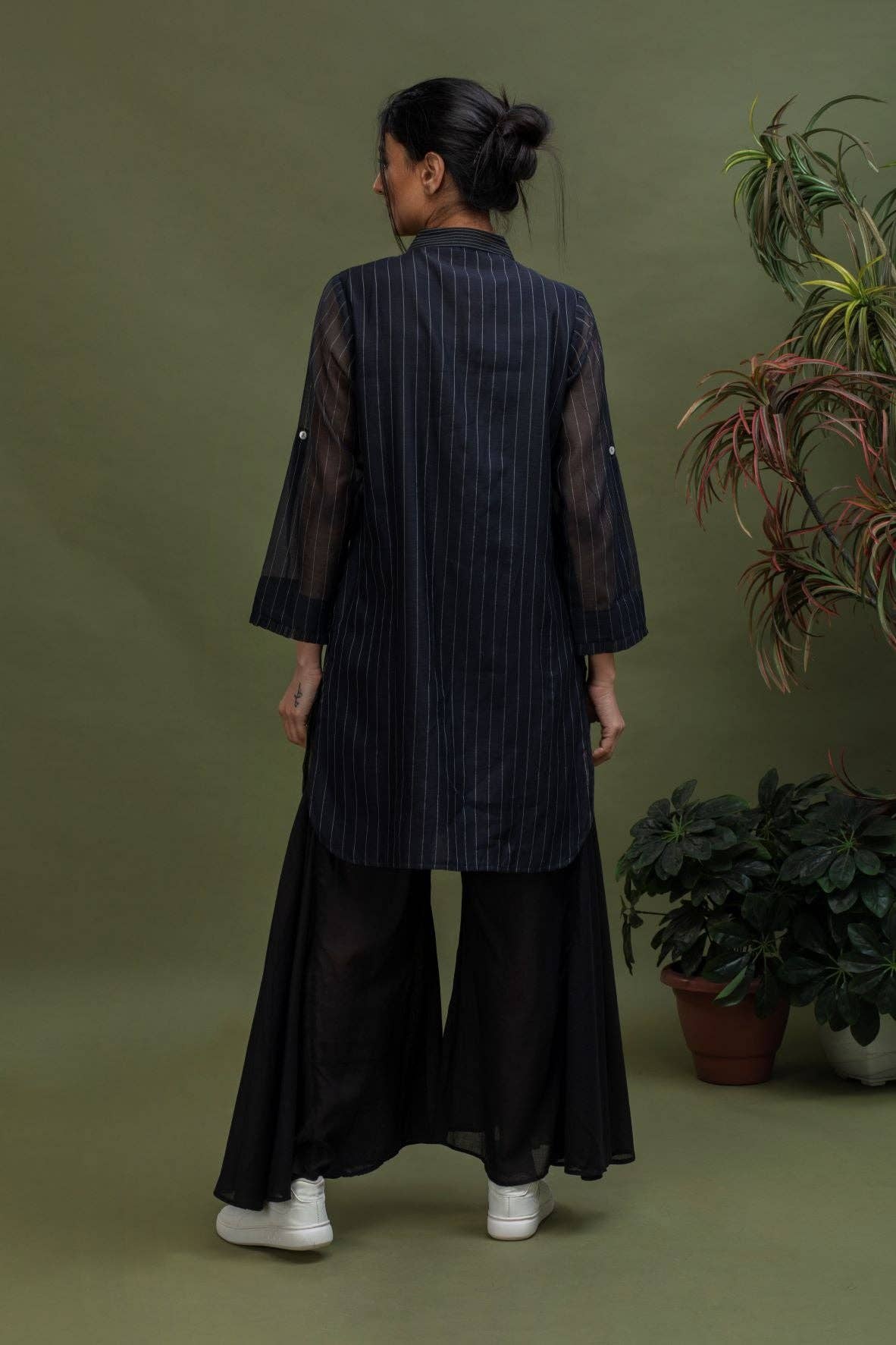 House of Amaya – wholesale Tunic – Women’s – Handwoven Black Stripes Short Kurta4