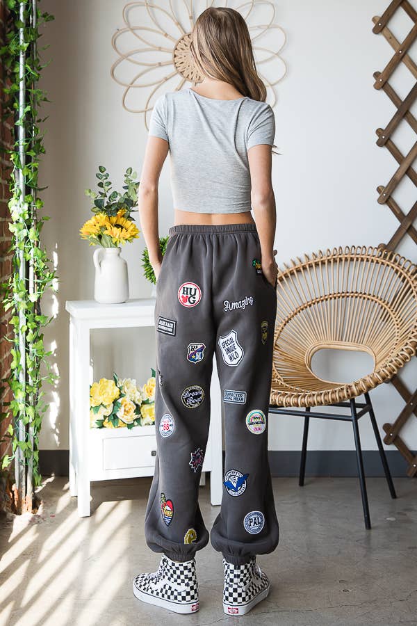 JADE BY JANE – Großhandel Lounge-Trainingshose/-Jogginghose – Damen – Jogginghose mit mehreren Patches und hoher Taille JBJ102210