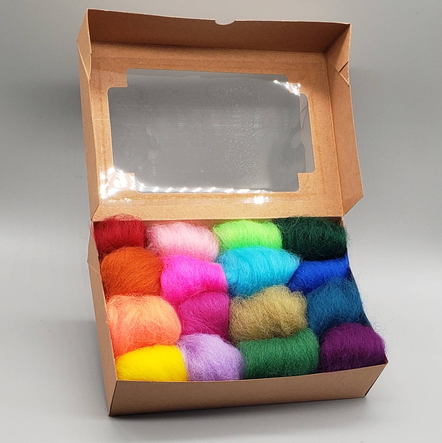 Wooliza Fiber Arts - Wholesale Craft Supplies - Large Size - Extra Wool Color Box- 16 Colors1