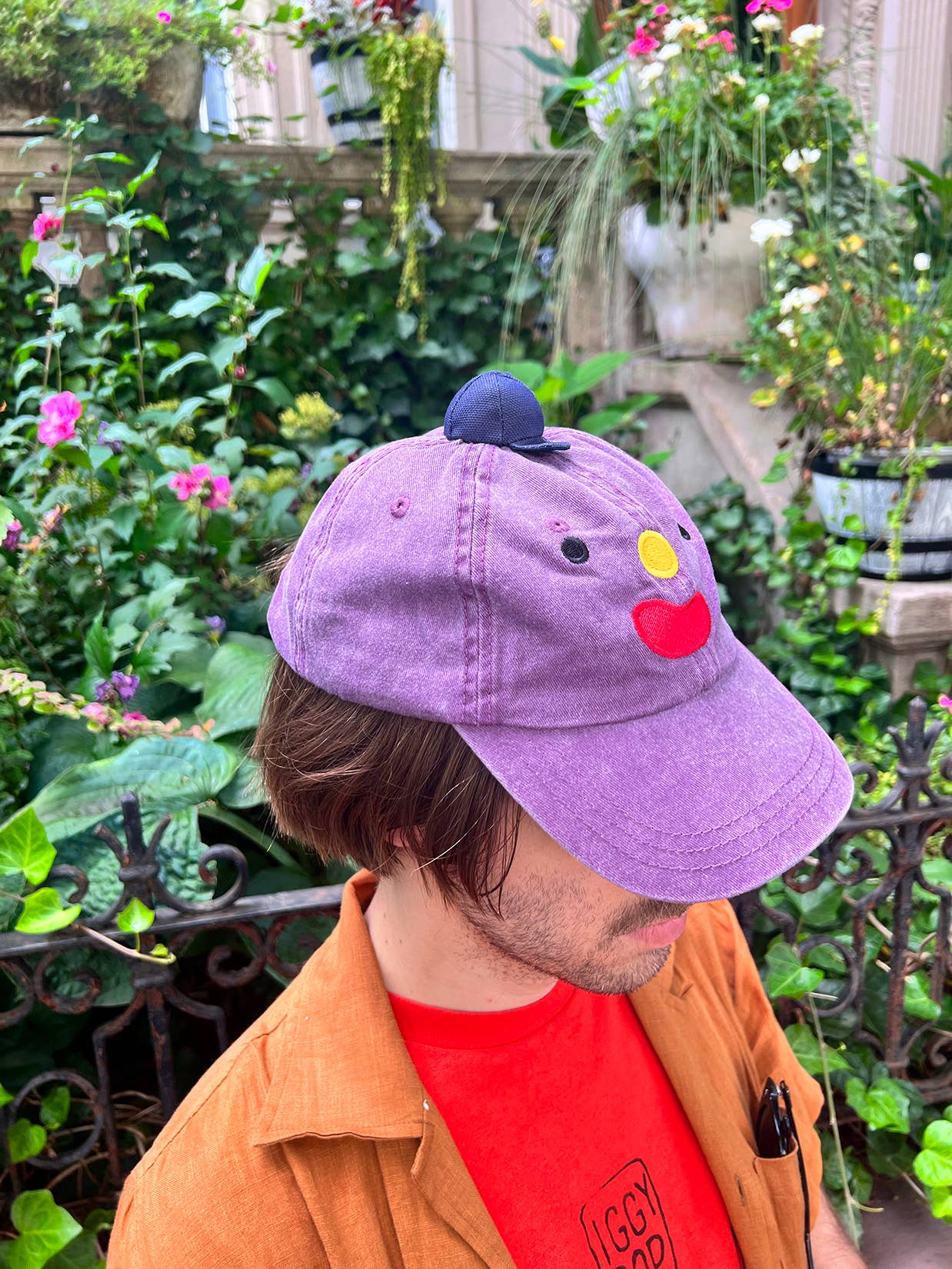 Natali Koromoto – Großhandel Basecap – Damen – Hat on Hat – Originaler Hut mit kleinem Hut3