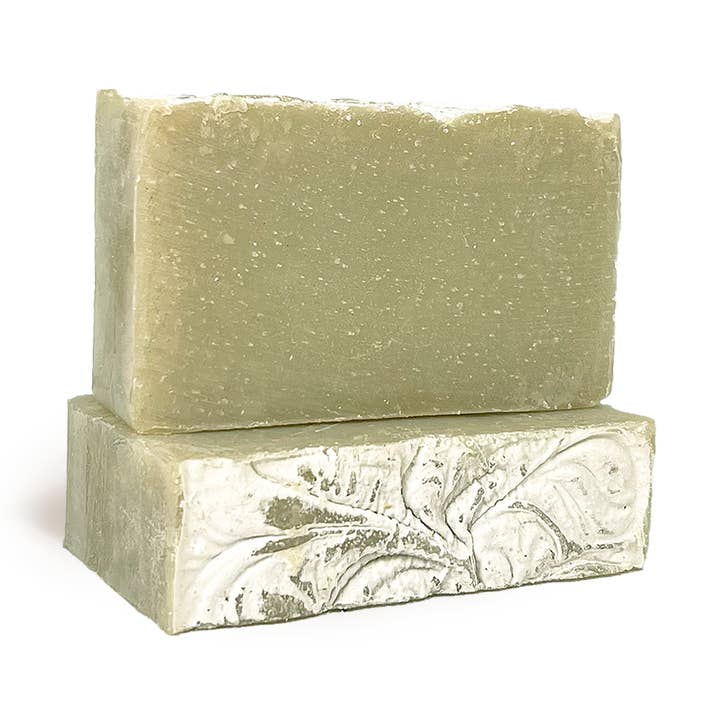 Riegelseife aus Zedernholz und Meereslehm für den Großhandel von Herb'N Eden