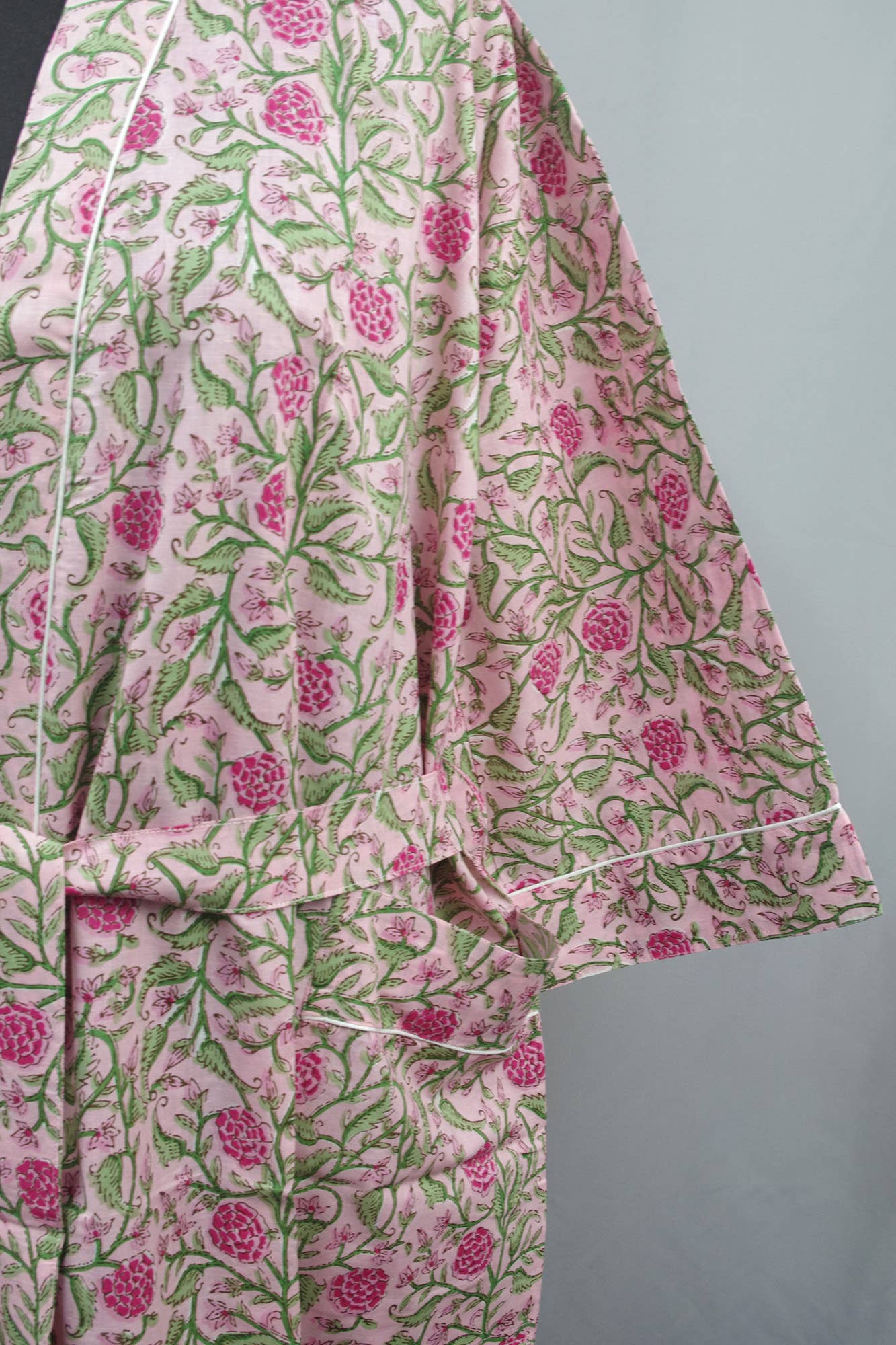 Kantha Decor – Engroshandel Kimono - Dame – Bomuld Kimono Badekåbe - Lyserøde Roser 1