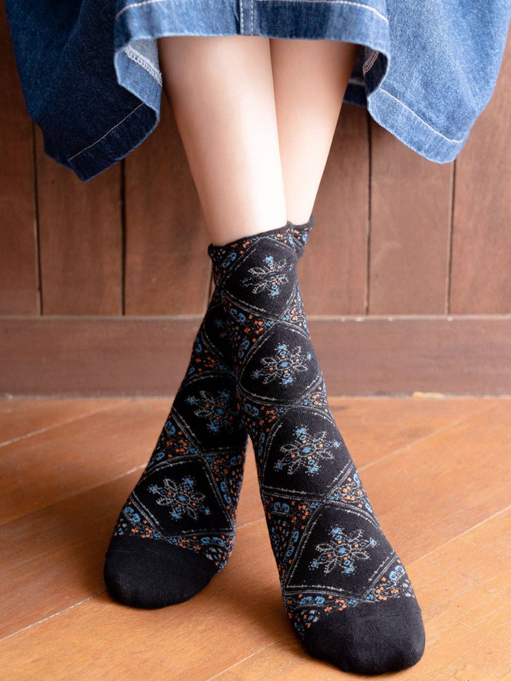 Funkyrel® Atzbranding Limited - Vendita all'ingrosso Calzini - Donna - Rufia - Calzini retrò a metà polpaccio con motivi floreali a rombi8